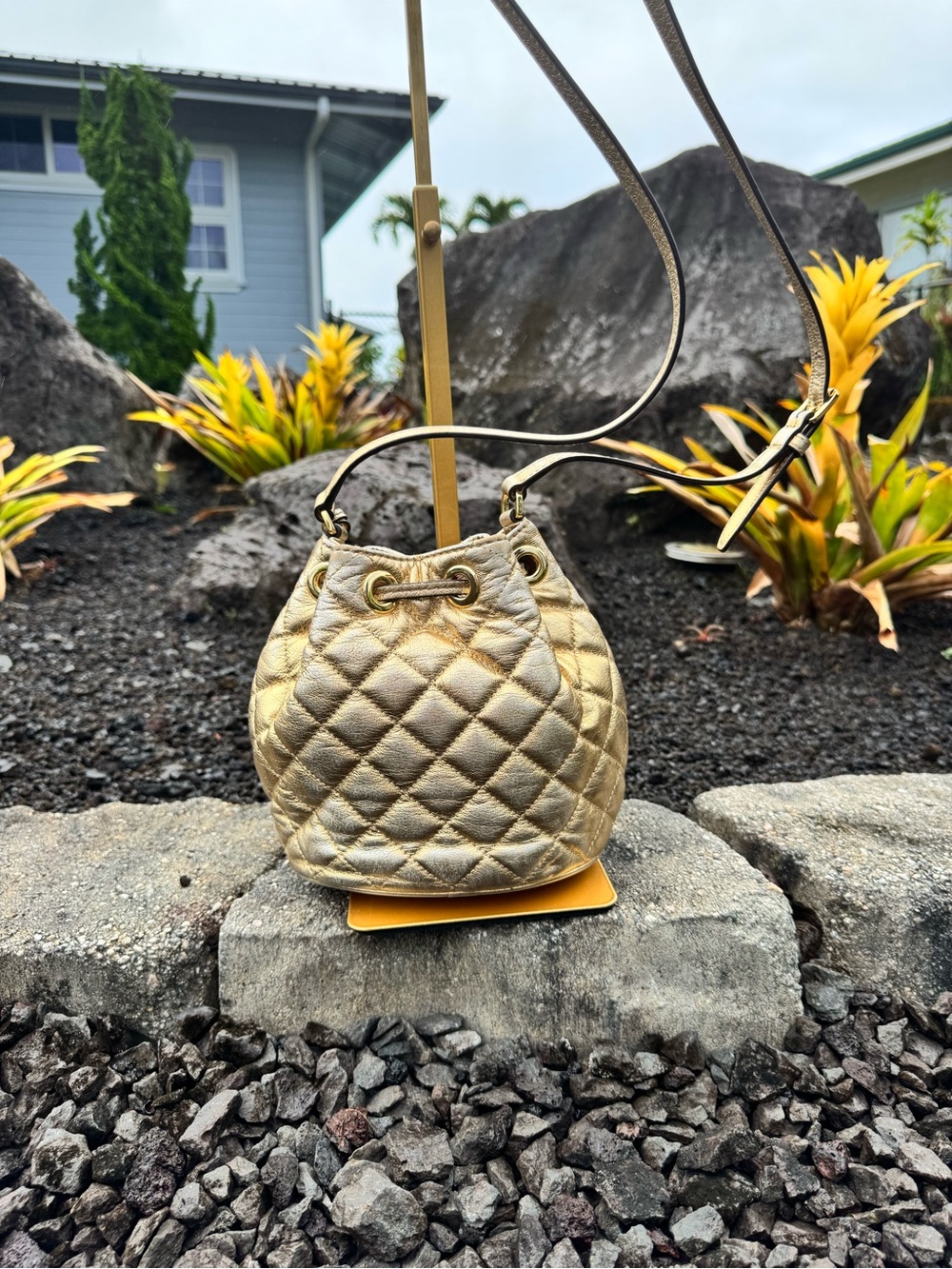 Michael Kors Mini Gold Quilted Leather Drawstring Bucket Bag Crossbody Purse - Picture 3 of 13